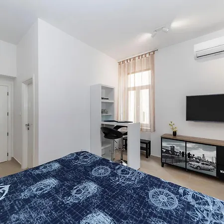 Affittacamere & Kolovare 3,